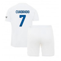 Camisa de Futebol Inter Milan Juan Cuadrado #7 Equipamento Secundário Infantil 2023-24 Manga Curta (+ Calças curtas)
